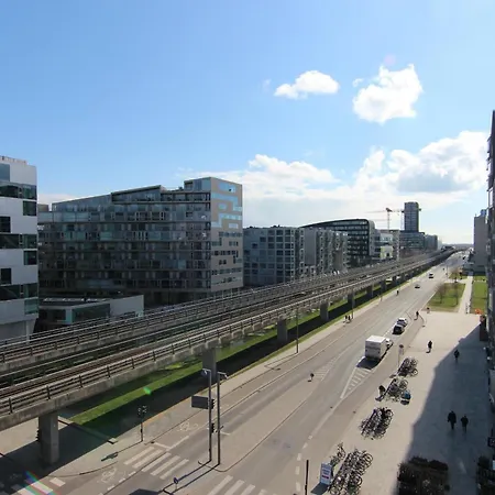 Great 2-bed W Balconies And Awazing Views 아파트 *